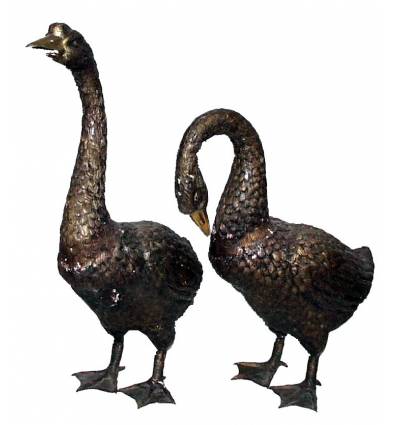 Bronze animalier : canard en bronze BRZ0082M  ( H .68 x L .40 Cm )  Poids : 20 Kg 