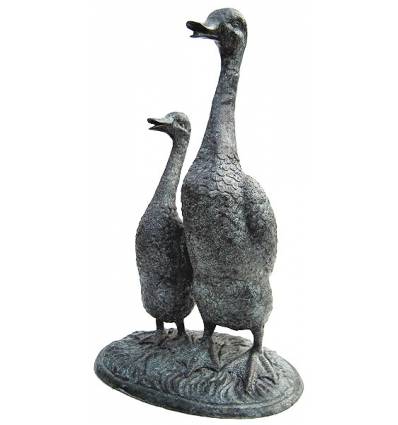 Bronze animalier : canard en bronze BRZ0637  ( H .40 x L . Cm )  Poids : 4 Kg 
