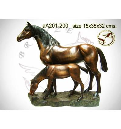 Bronze animalier : cheval en bronze aa201-200 ( H .32 x L .35 Cm )