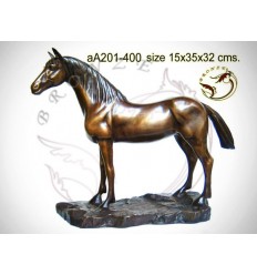 Bronze animalier : cheval en bronze aa201-400 ( H .32 x L .35 Cm )