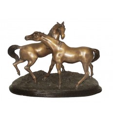 Bronze animalier : cheval en bronze BRZ0056 ( H .35 x L .53 Cm ) Poids : 7 Kg 