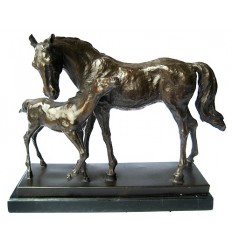Bronze animalier : cheval en bronze BRZ1073/SM072 ( H .33 x L .40 Cm ) Poids : 11 Kg 
