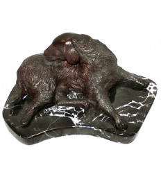 Bronze animalier : chien en bronze BRZ0603-SM ( H .10 x L .25 Cm ) Poids : 2 Kg 