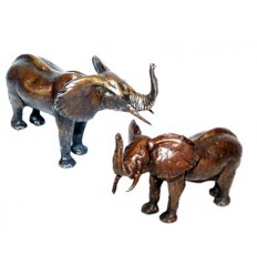 Bronze animalier : éléphant en bronze BRZ0480 ( H .7 x L .12 Cm ) Poids : 2 Kg 