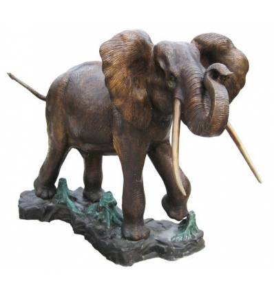 Bronze animalier :Eléphant en bronze BRZ276 ( H .145 x L .180 Cm ) Poids : 322 Kg 