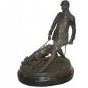 Sculpture en bronze - chasseur BRZ1062/SM211 ( H .48 x L .35 Cm ) Poids : 4.5 Kg 