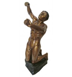 Sculpture d'homme en bronze BRZ1128 ( H .58 x L . Cm ) Poids : 7 Kg 