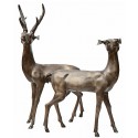 Cerf en bronze BRZ0107M ( H .137 x L .76 Cm ) Poids : 58 Kg 