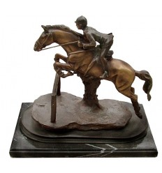 Sculpture de cavalier en bronze BRZ1083SM  ( H .38 x L :41 Cm )  Poids : 11 Kg 
