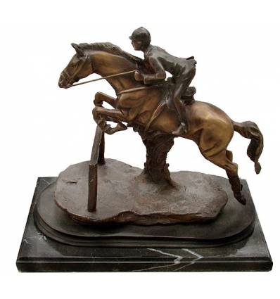 Sculpture de cavalier en bronze BRZ1083SM ( H .38 x L :41 Cm ) Poids : 11 Kg 