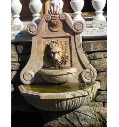 Fontaine en marbre murale Tête de lion 