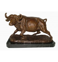 Buffle en bronze BRZ01597 ( H .25 x L .38 Cm ) Poids : 11 Kg 