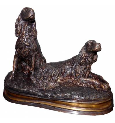 chien en bronze BRZ0533 ( H .20 x L .25 Cm ) Poids : 3 Kg 
