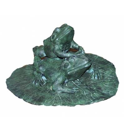 grenouille en bronze BRZ0531V ( H .30 x L . 48 Cm ) Poids : 15 Kg 