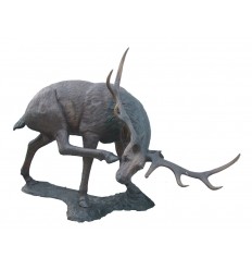 Cerf en bronze BRZ988 ( H .137 x L .208 Cm )